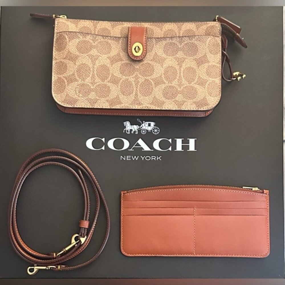 AUTHENTIC- Coach Noa pop up messenger in signature canvas